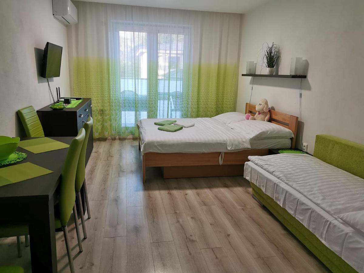 Apartman Diamond Подгайська Екстер'єр фото